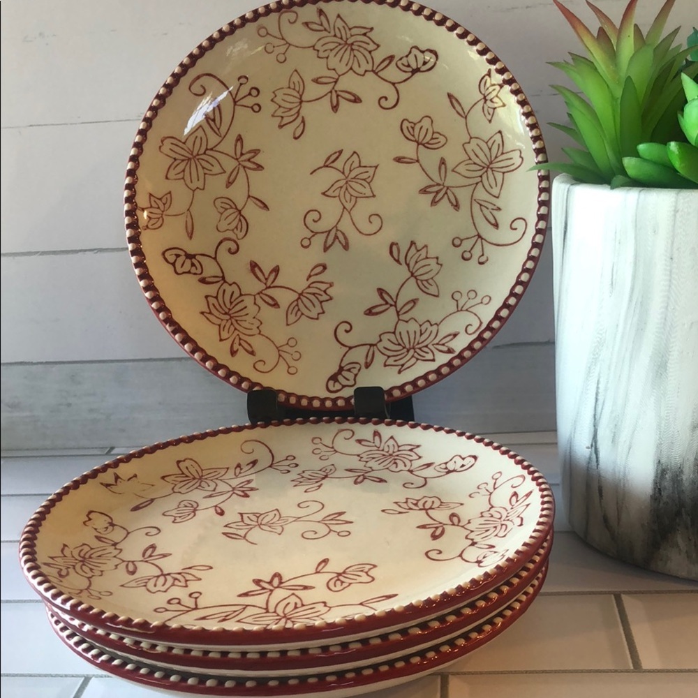 Ceramic Floral Dinner Plates in Cream and Red - Set of 4